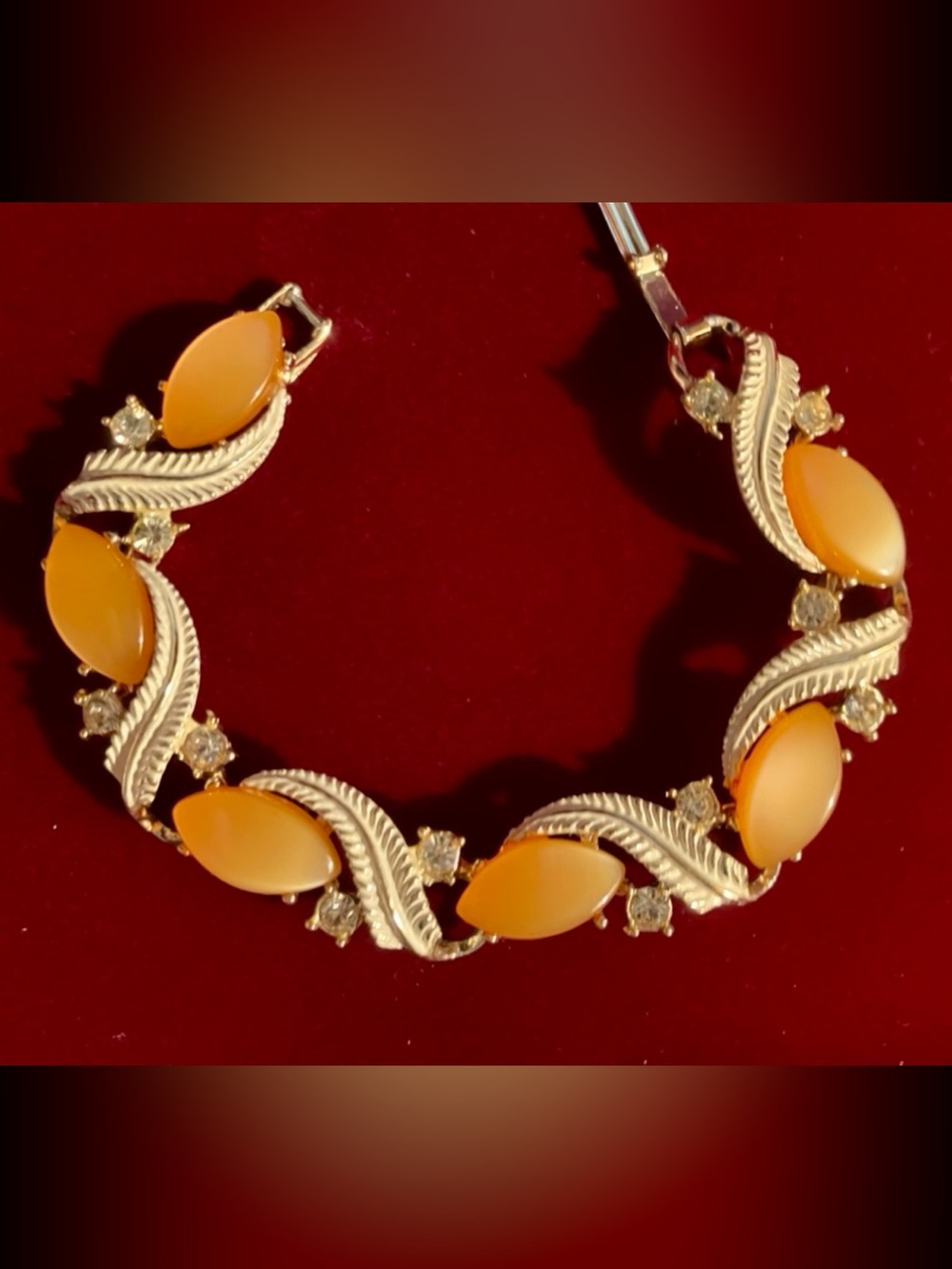 14kt Rare Vintage Detailed Butterscotch Baltic Amber & diamond Bracelet.